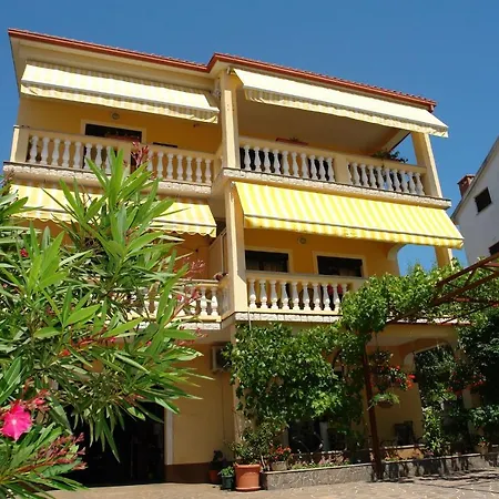 Apartment Nevelina Selce